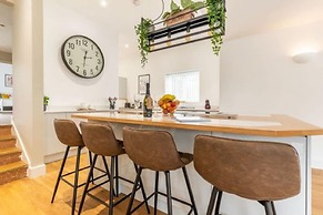 Host Stay Crimond House