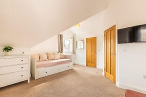 Host Stay Crimond House