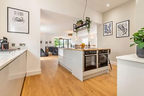 Host Stay Crimond House