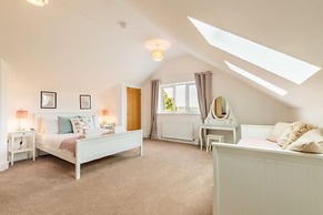 Host Stay Crimond House