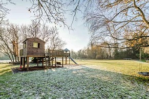 Host Stay Bressingham Lodge