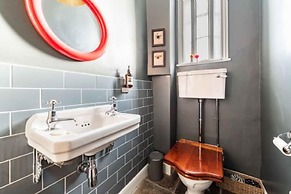 Host Stay Bressingham Lodge