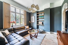 Host Stay Bressingham Lodge