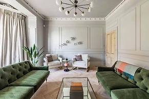 Host Stay Bressingham Lodge