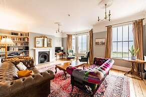 Host Stay Wellington House