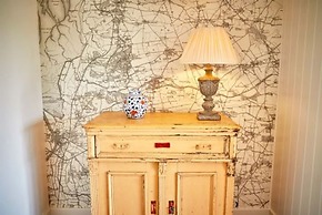 Host Stay Number Two Piglets