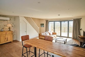 Host Stay Number Two Piglets