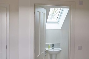 Host Stay Number Two Piglets