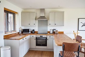 Host Stay Number One Piglets