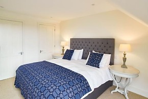 Host Stay Number One Piglets