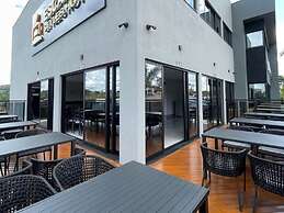 Escarpas Styles Hotel