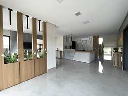 Escarpas Styles Hotel