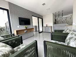 Escarpas Styles Hotel