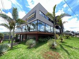 Escarpas Styles Hotel