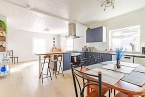 Host Stay Angel Apartment