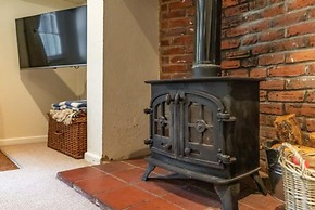 Host Stay The Old Post Office in Docking