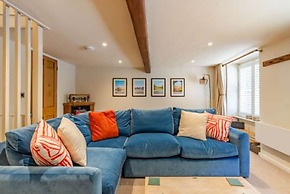 Host Stay The Old Post Office in Docking