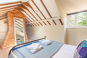 Host Stay The Old Post Office in Docking