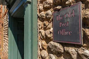 Host Stay The Old Post Office in Docking