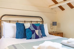 Host Stay The Old Post Office in Docking