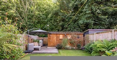 Host Stay Maple House