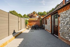 Host Stay Fender Cottage