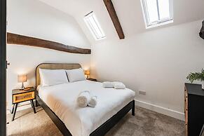 Host Stay Fender Cottage