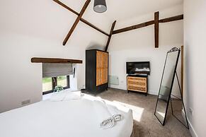 Host Stay Fender Cottage