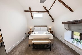 Host Stay Fender Cottage