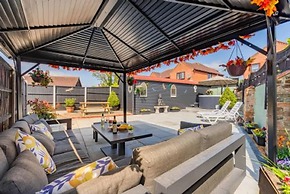 Host Stay Dragons Rest