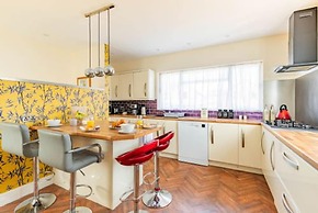 Host Stay Dragons Rest