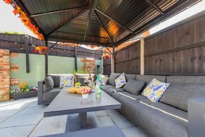 Host Stay Dragons Rest