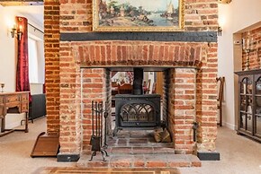 Host Stay Dragons Rest