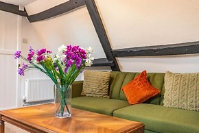 Host Stay Dragons Rest