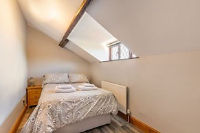 Host Stay Honeysuckle Cottage