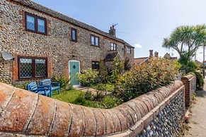 Host Stay Honeysuckle Cottage