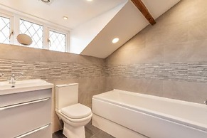 Host Stay Honeysuckle Cottage