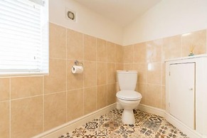 Host Stay Pilgrims Rest