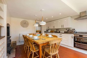 Host Stay Pilgrims Rest