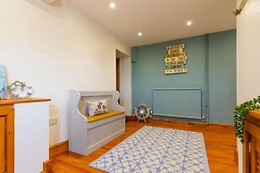 Host Stay Pilgrims Rest