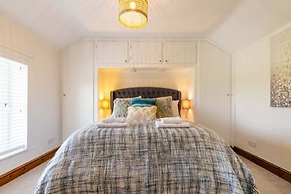 Host Stay Pilgrims Rest