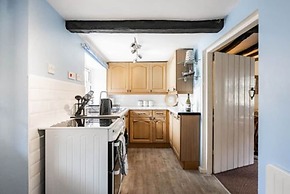 Host Stay Sandpipers