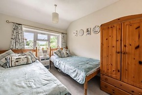 Host Stay Sandpipers