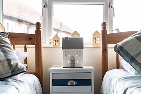 Host Stay Sandpipers