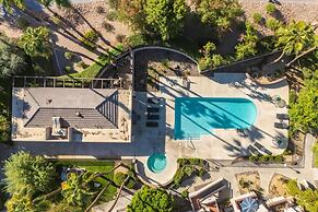 Hollywood Glam Hideaway