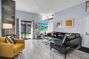 Hollywood Glam Hideaway