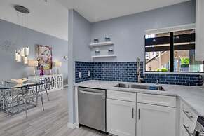 Hollywood Glam Hideaway