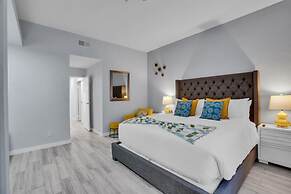 Hollywood Glam Hideaway