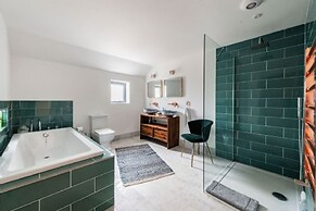 Host Stay Willow Barn