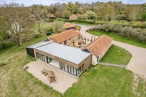 Host Stay Willow Barn